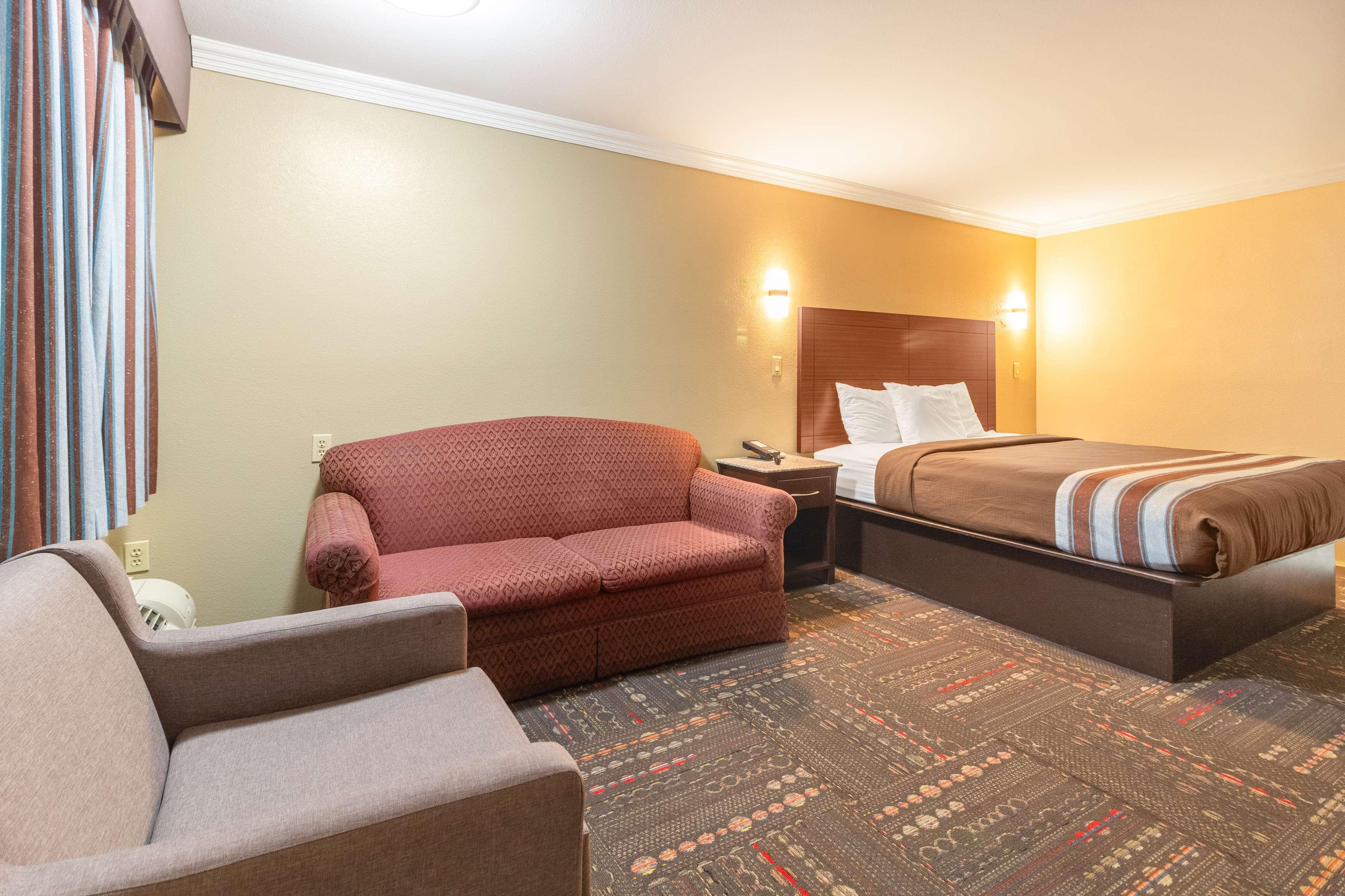 Hotel Dan Inn Uberaba & Convencoes By Nacional Inn Exterior photo